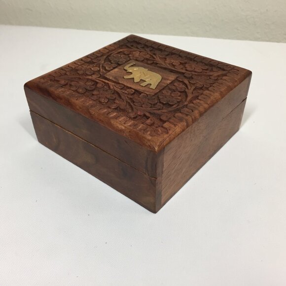 Vintage Carved Wood Box with Brass Elephant Inlay Trinket Container - Picture 3 of 6